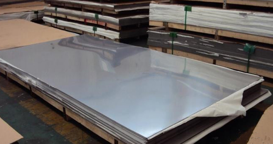 How to package the color stainless steel sheet?