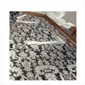 Tấm trang trí tường sang trọng Bạc Vàng Thiết kế gương hoàn thiện Bốn chân 0,65mm Tấm thép không gỉ 304 cao cấp