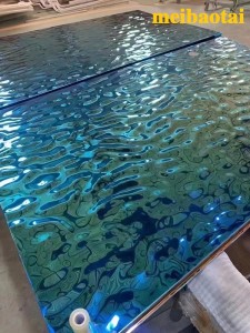 Ukuran khusus SS304 0,65MM Lembar dekorasi baja tahan karat riak gelombang air Warna Biru